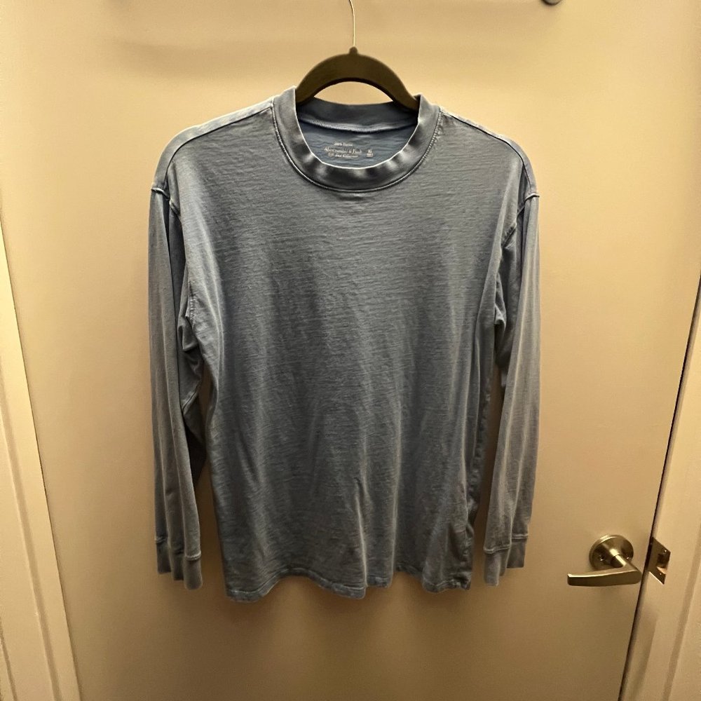 Abercrombie Oversized Long-Sleeve Boyfriend Essential Tee in a dusty blue